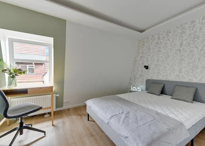 Jasne Studia Victus Blisko Plazy By Noclegi Renters